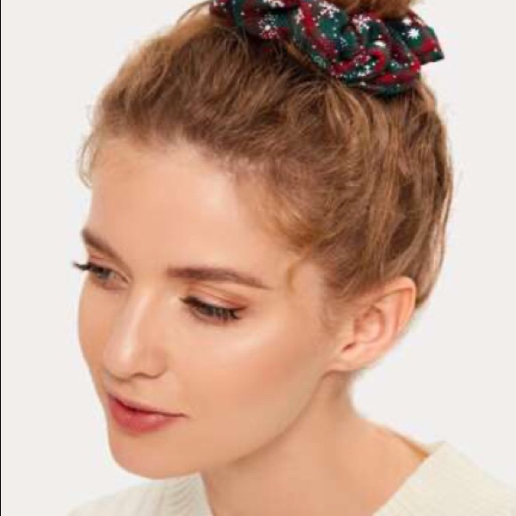 Limited edition scrunches FREE - Picture 3 of 3